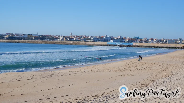 Panoramic view of Molhe leste surf spot