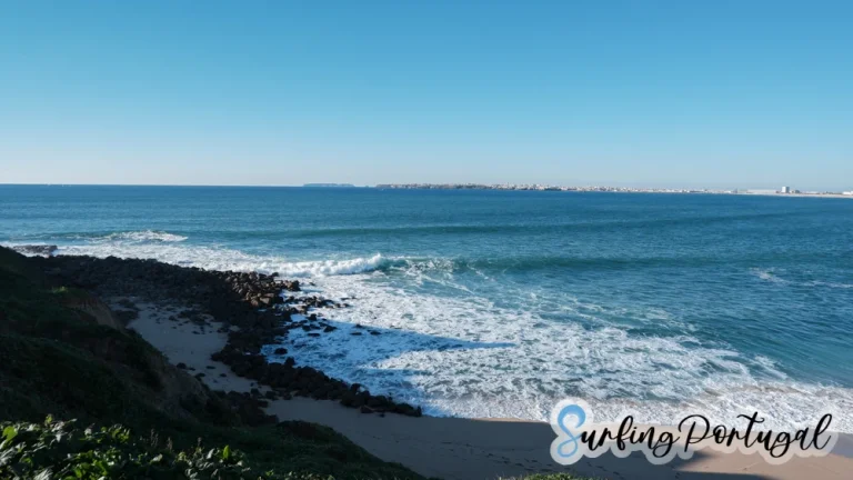 Wave breaking at Consolação surf spot