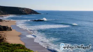 Detail of the bay of Praia dos Frades