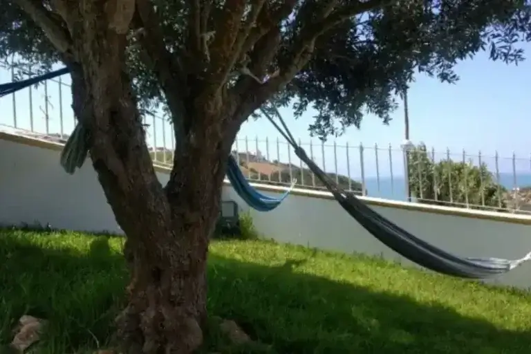 Villa dos irmaos hamock garden